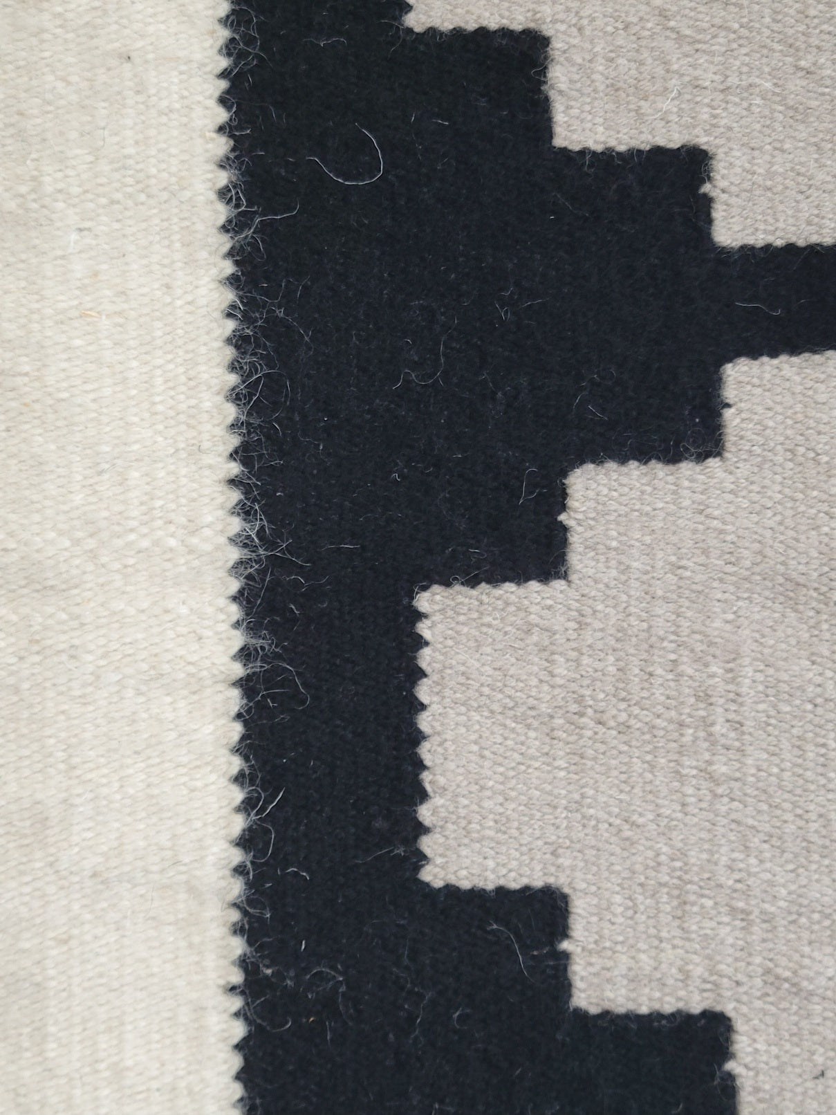 gray and black runner rug