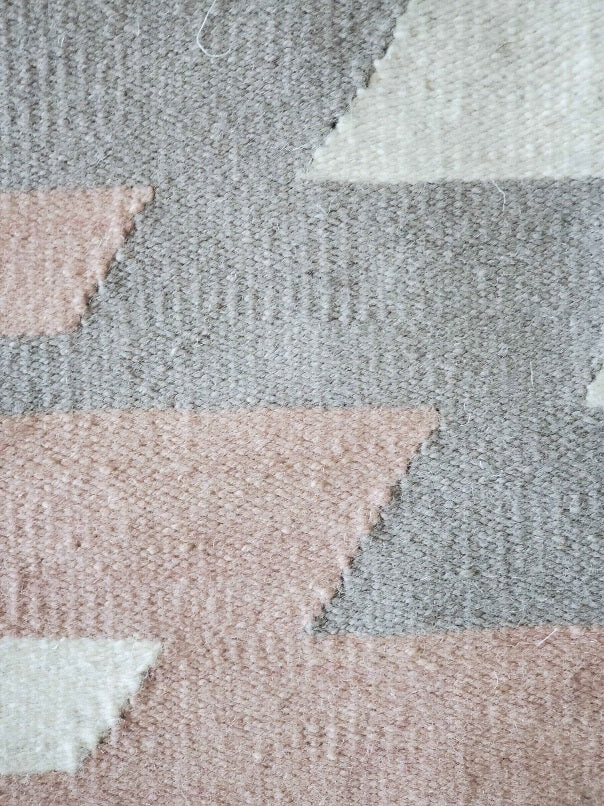 verra pink kilim