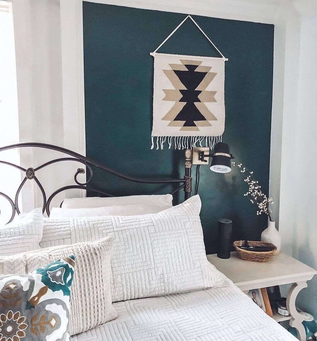 8 Modern Ways to Display a Hanging Wall Rug at Home