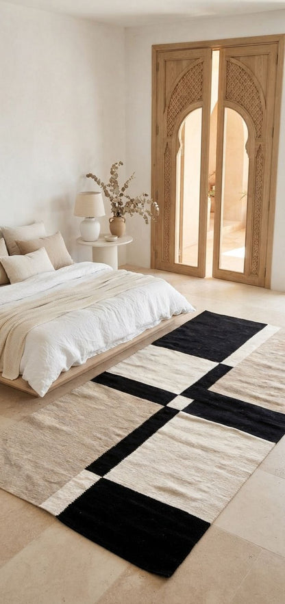 Contour Handwoven Black and Beige Rug
