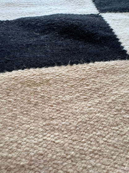 Contour Handwoven Black and Beige Rug