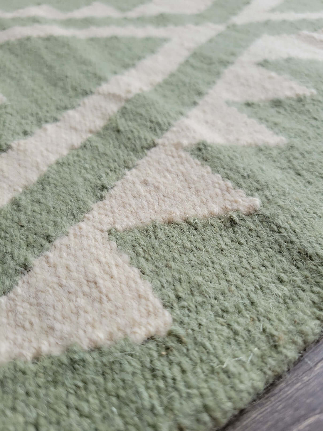 handwoven green table runner