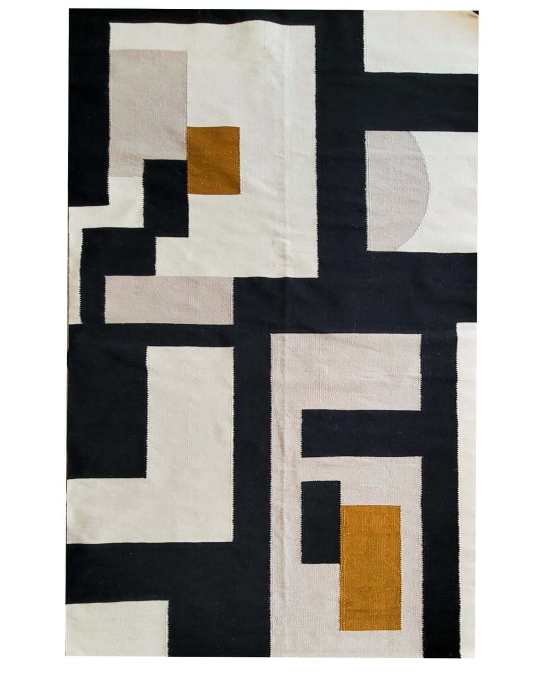 black modern rug