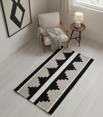 Nala Handwoven Wool Kilim Rug